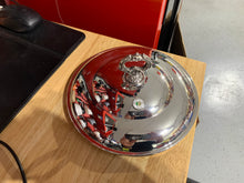 Load image into Gallery viewer, Medallion High Gloss Metal Polish